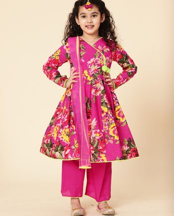 floral Anarkali set in pink