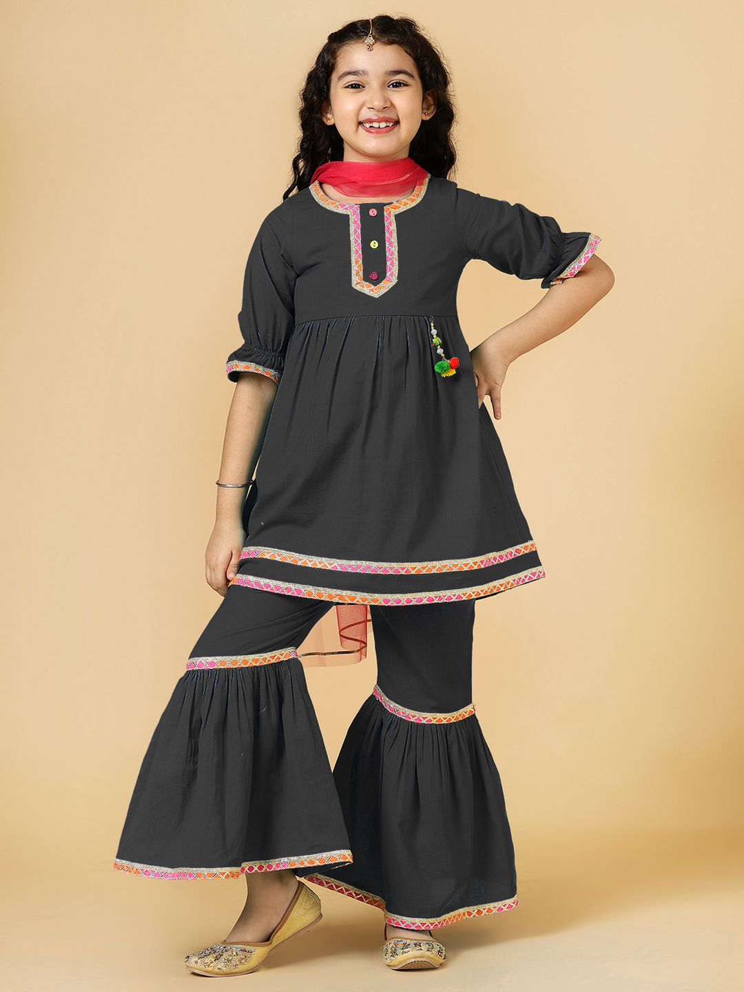 black linen sharara se-1