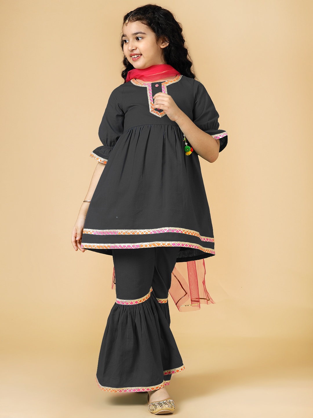 black linen sharara se-3
